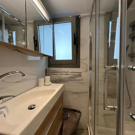 Panorama View With Jacuzzi By 8essentially *